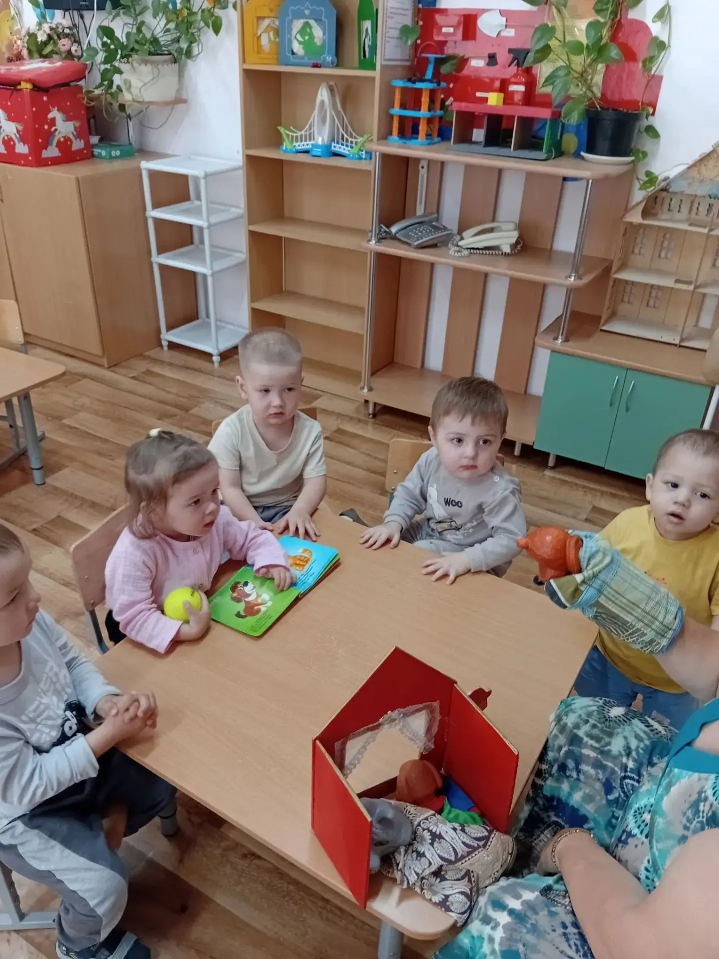 Театр для малышей. Знакомимся с миром животных