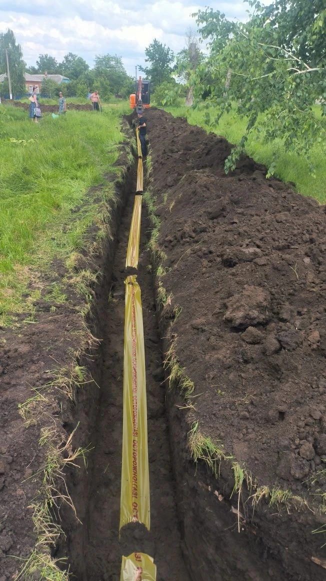 🔥 В парке им. Кирова сотрудники ООО "Газпром межрегионгаз Майкоп", приступили к прокладке газопрово