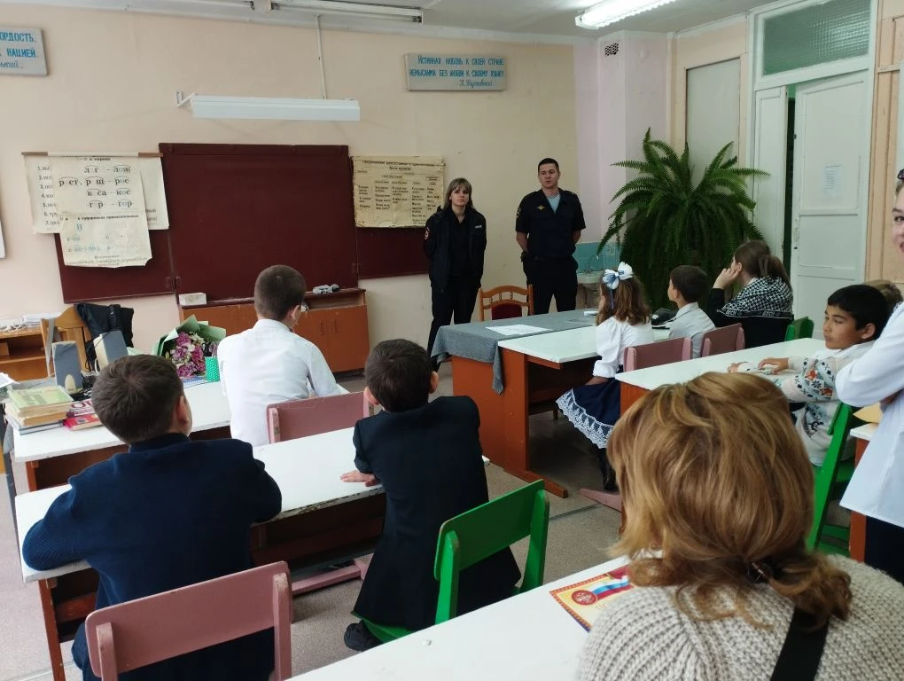 Профилактическая беседа с сотрудниками полиции 🚦 👮