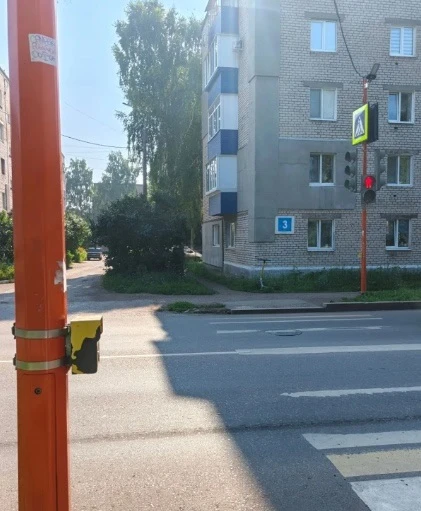 В Стерлитамаке отремонтировали пешеходный светофор на улице Имая Насыри.