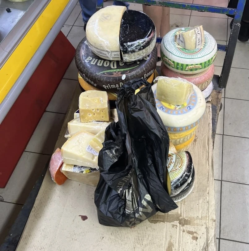 Прокуратурой пресечена реализация санкционной продукции на рынке в Подмосковье