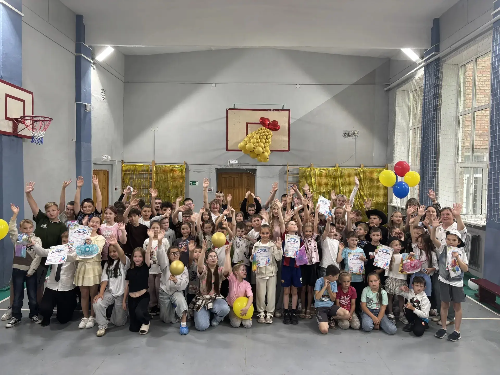 🎭✨ ПОСЛЕДНИЙ ДЕНЬ В «ПЕРСПЕКТИВЕ PRO»: САМЫЙ ЯРКИЙ ФИНАЛ! ✨🎭
Сегодня наш лагерь прожил свой послед