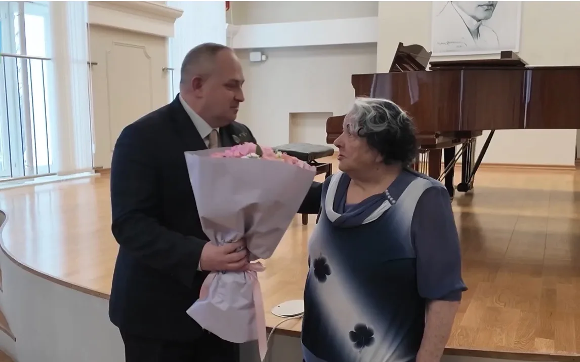 Сегодня в детской музыкальной школе №2 имени В.К. Мержанова с особой теплотой благодарили Аллу Никол