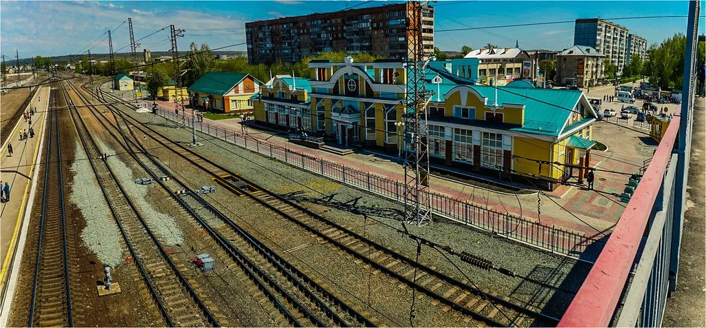 Сегодня 9 июля, погода +24°C. Пасмурно, ветер слабый, северный 4.9 м/с. Относительная влажность возд