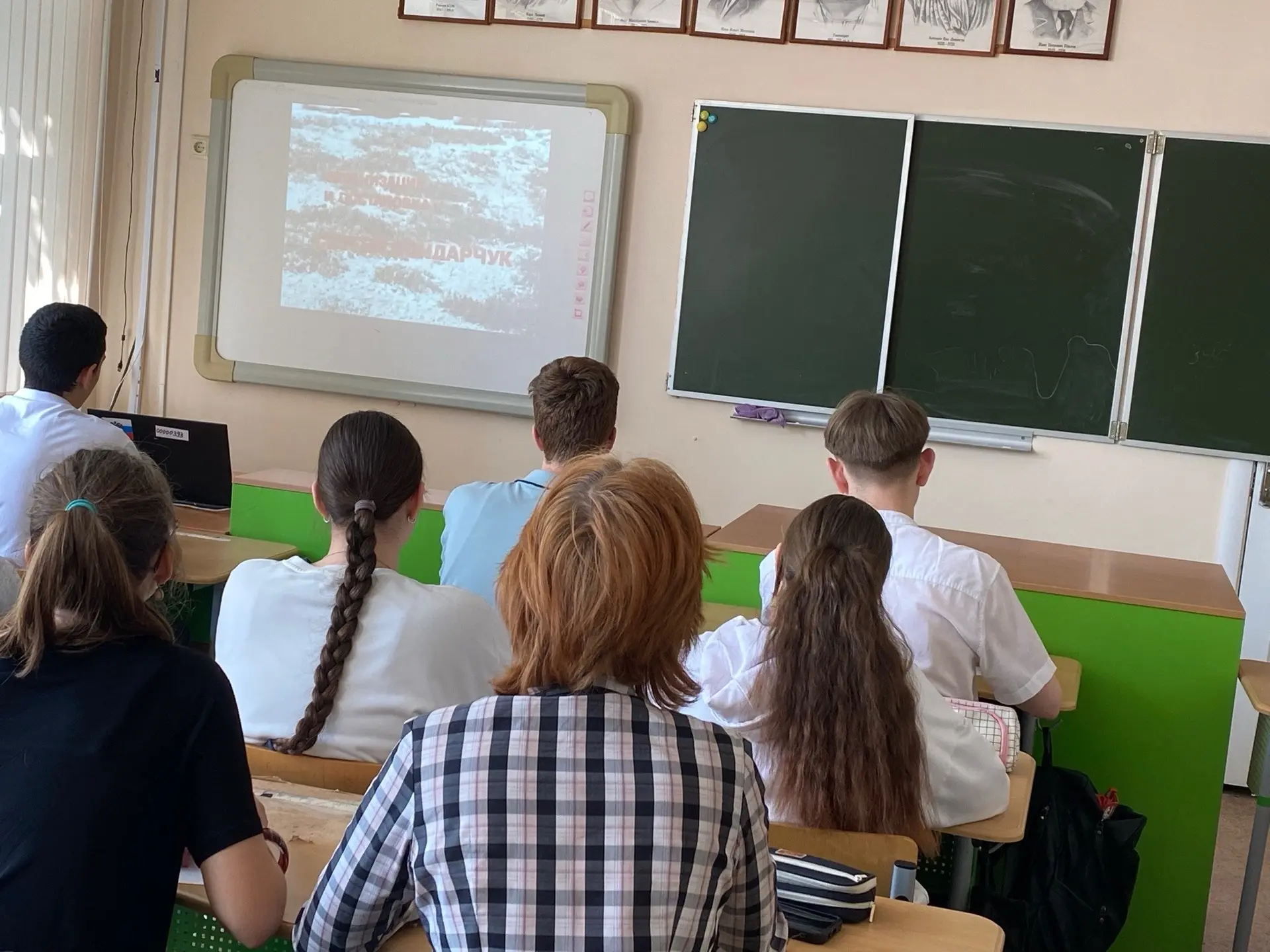 В преддверия 81 годовщины великой Победы советник директора по воспитанию Никита Александрович Сивен