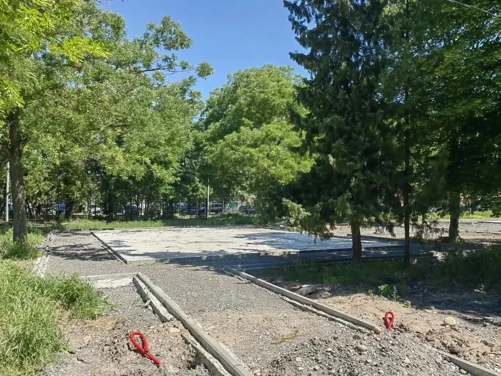 Идет второй этап благоустройства Центрального парка в Курской