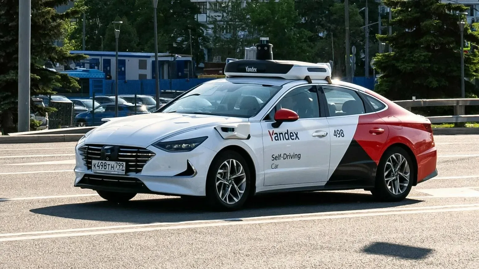 🚕  Беспилотные такси запустят в новых районах Москвы уже в этом году, — Минтранс
 
200 автономных т