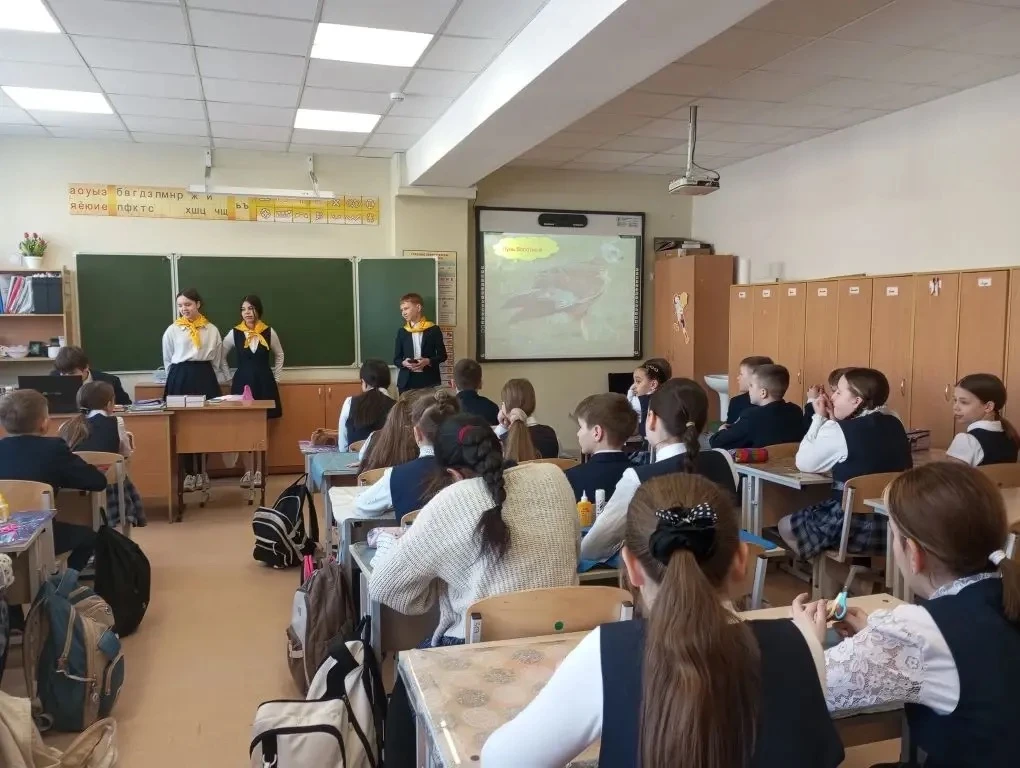 📢 Экологическая акция "Покормите птиц"🐦‍⬛🐦‍⬛🐦‍⬛  Ранняя весна 🌿— время непростое: * сугробы ещё не р