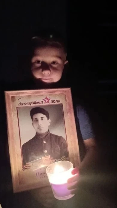 22 июня- День памяти и скорби.
В этот день ребята подготовительной группы компенсирующей направленно