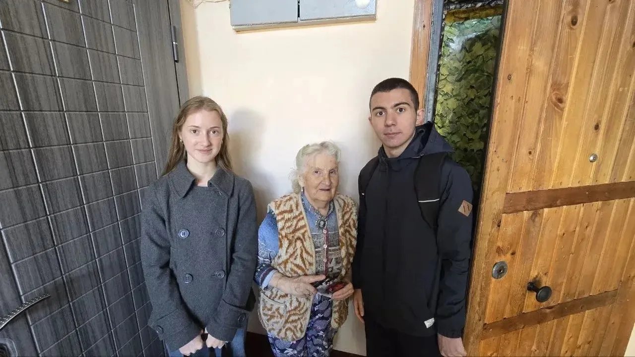 🎖️🕊️ От сердца — с благодарностью  В преддверии Дня Победы учащиеся нашей школы приняли участие в до