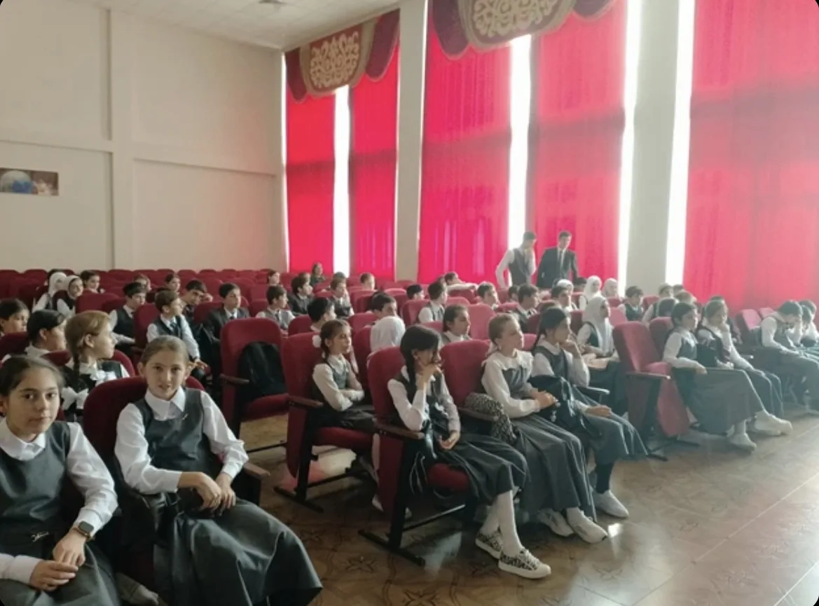 Безопасность в приоритете: открытый диалог со старшеклассниками, студентами и родителями🛡