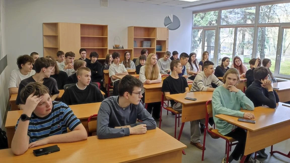 🚀 «Мастерство начинается здесь»!  В рамках проекта «Мастерство начинается здесь» учащиеся 9-ых класс