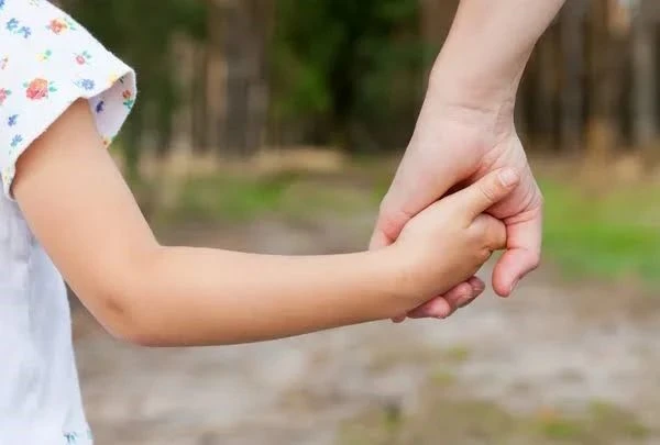 🎉 Спешим поделиться радостной новостью🎉: двое детей, находившихся в Доме ребенка «Аис...