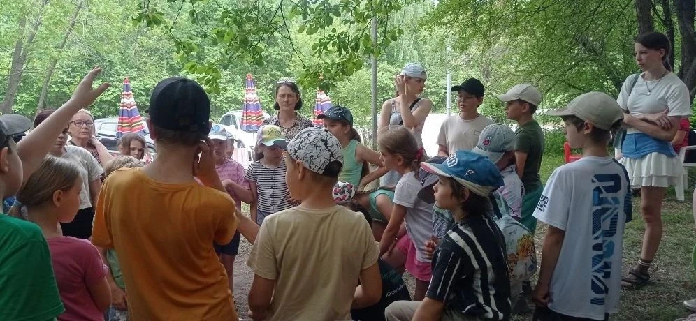 🇷🇺 В честь Дня России лагерь дневного пребывания при «Академэкоцентре» организовал для ребят насыщ