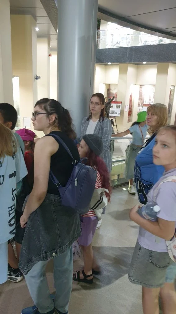 УЧАЩИЕСЯ ПРИШКОЛЬНЫХ ЛАГЕРЕЙ В МУЗЕЕ ВЕЛИКОЙ ОТЕЧЕСТВЕННОЙ ВОЙНЫ

В среду, 17 июня 2026 г. учащиеся 