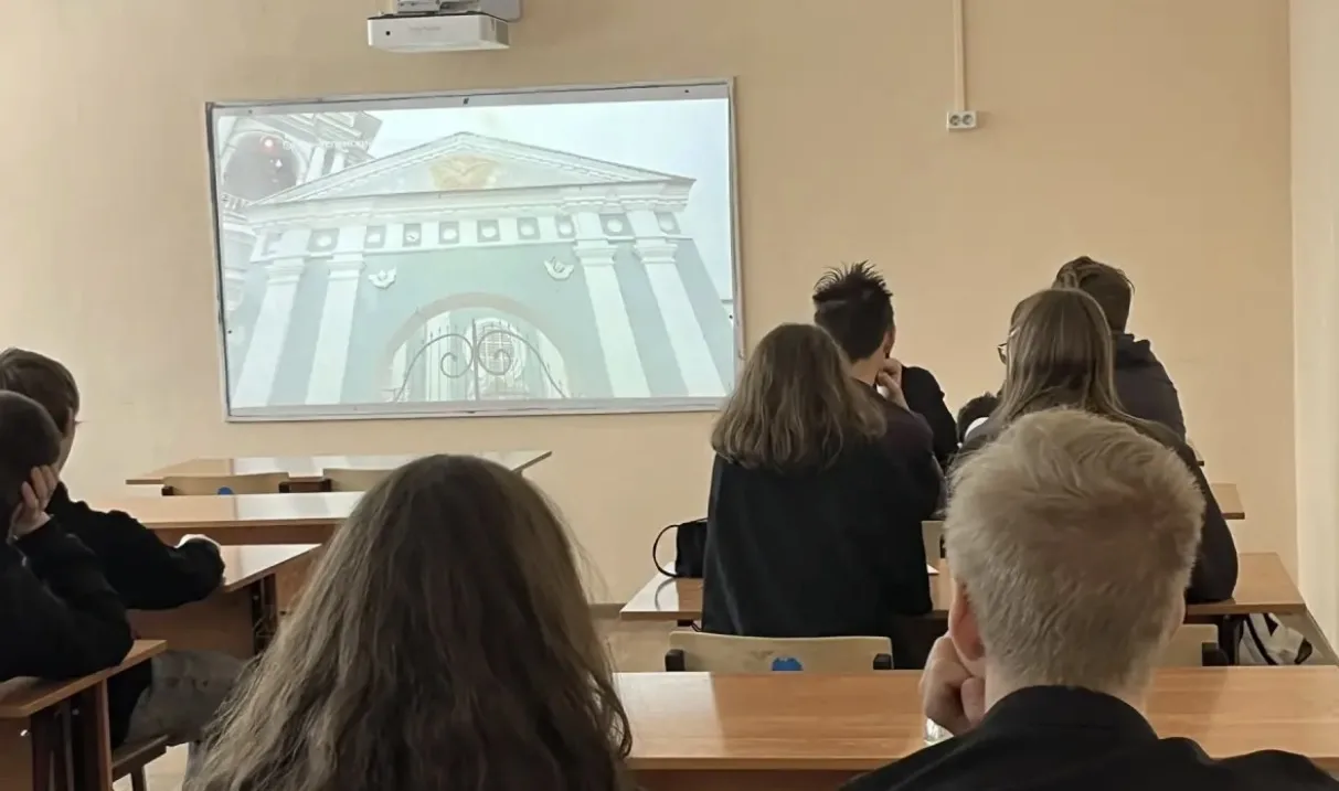В нашей школе прошла акция «Кино Победы», посвящённая важным страницам истории и сохранению памяти о
