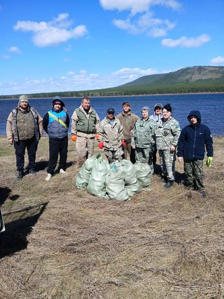 Силами КГБУ «Богучанского лесничество» произведена ежегодная уборка устья реки Карабулы! — Ежегодный
