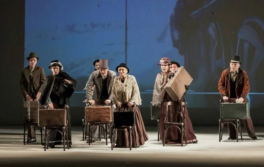 🎭 «Пёстрые рассказы» Кинешемского драмтеатра взяли главный приз фестиваля «Нескучная к...