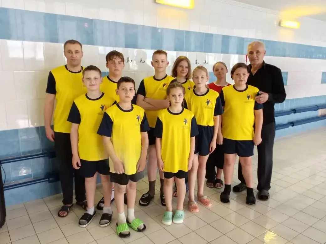🏊17 мая в селе Чалтыре прошло открытое первенство Мясниковского района по плаванию.