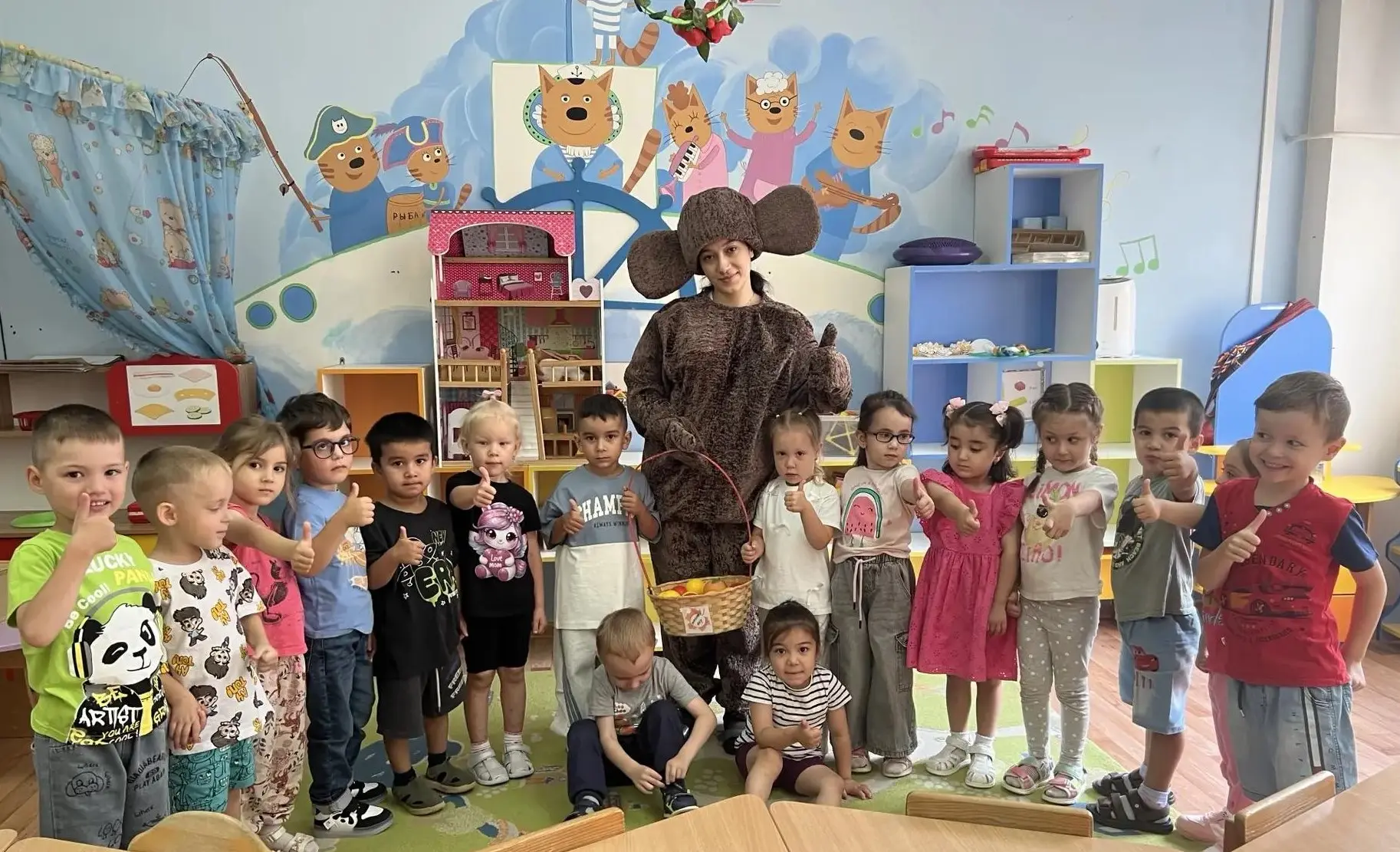 Есть праздники, которые согревают душу... 🧡 Сегодня именно такой день. Мы отмечали Ден...