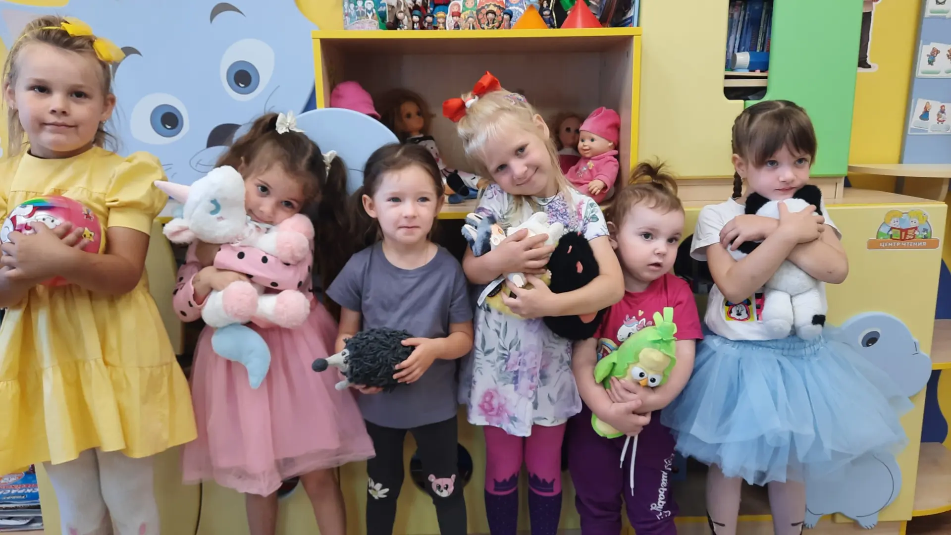В нашем детском саду прошел день любимой игрушки! Этот день был наполнен радостью, смех...