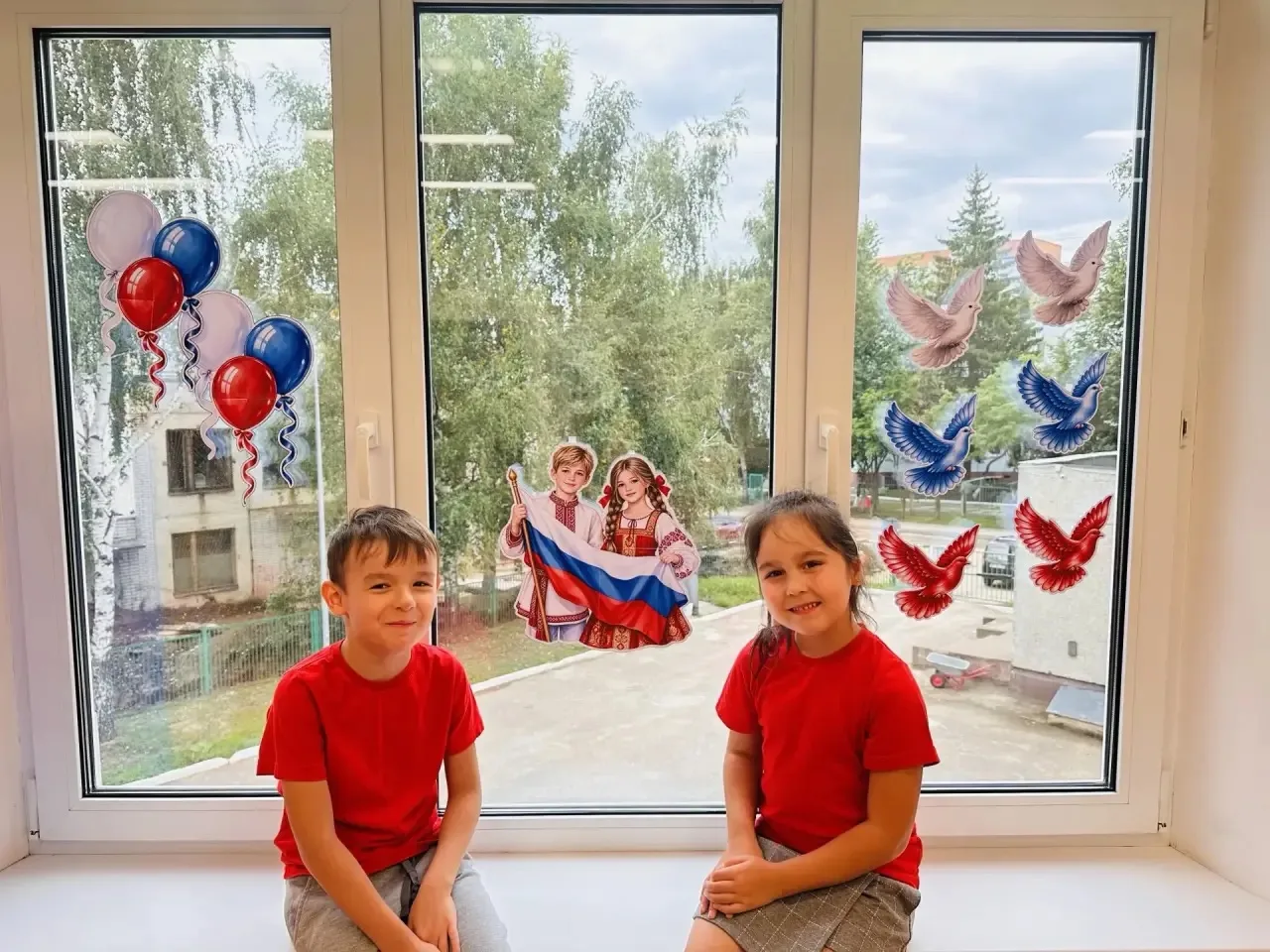 Воспитанники #Детскийсад165 присоеденились ко Всероссийской акции «Цвета Родины», приур...
