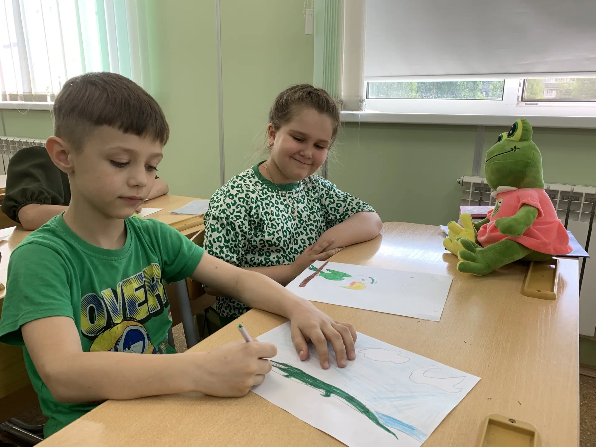 Накануне Всемирного дня охраны окружающей среды наши самые юные ученики провели в начал...