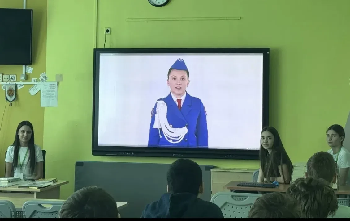 💫 День самоуправления  🌿 75 смельчаков-волонтеров попробовали себя в  роли учителей и администраторо