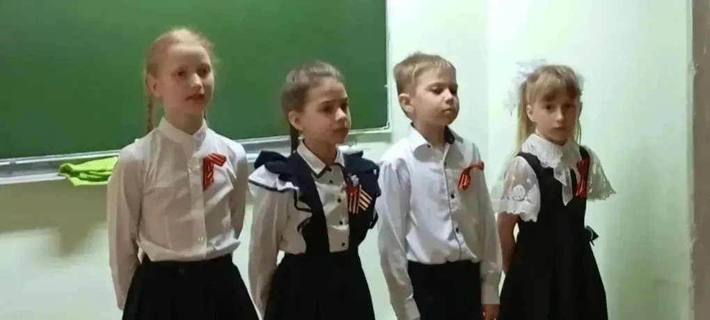 🇷🇺Память поколений живёт в наших сердцах!  🎖️Накануне Дня Великой Победы учащиеся совета самоуправле