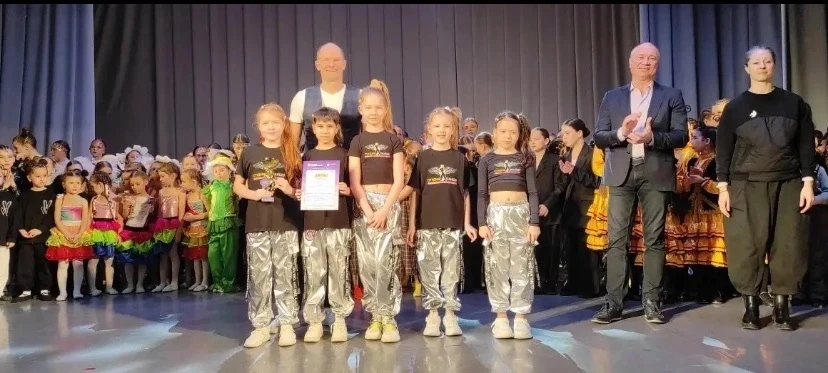 🏆 Поздравляем Риту Макарову, ученицу 2А класса! Достойное выступление на танцевальном конкурсе — 2 м