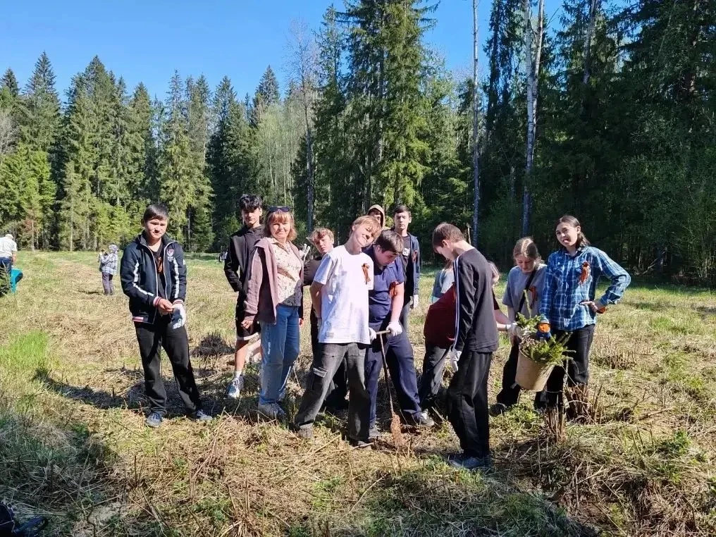 🌳 7 мая 2026 года школьное лесничество «Спутник леса» МОУ‑СОШ № 3 (к. Спутник) приняло участие в Меж