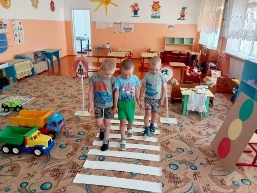 Сегодня в дошкольной группе МОУ "СОШ с Демьяс 'прошёл увлекательный день безопасности!Закрепили осно