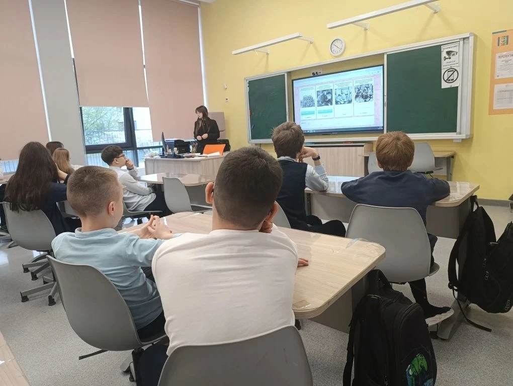 🗣Разговоры о важном 04.05.2026 г.🇷🇺  «Песни о войне. Ко Дню Победы».🎖  📅 День Победы – это не просто