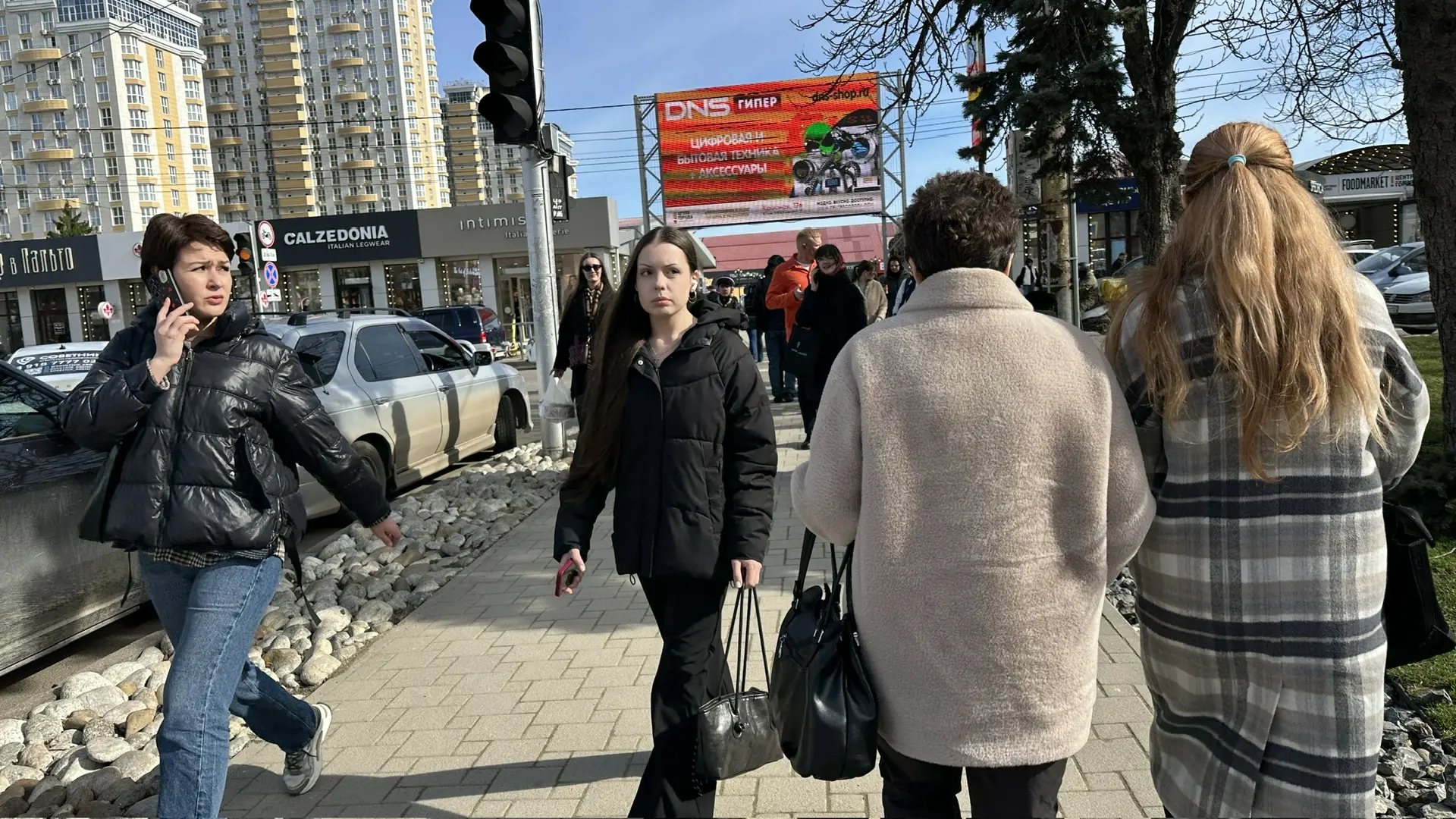 🙂‍↔️И пусть у нас нет метро, но разве москвичи не променяли бы своё метро на вот такую погоду 20 фев