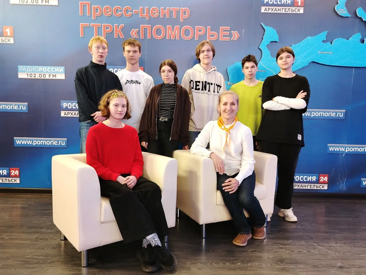 Ученики 8 «Б», 9 «В» и 10 «А» классов совершили увлекательную экскурсию в телерадиокомп...