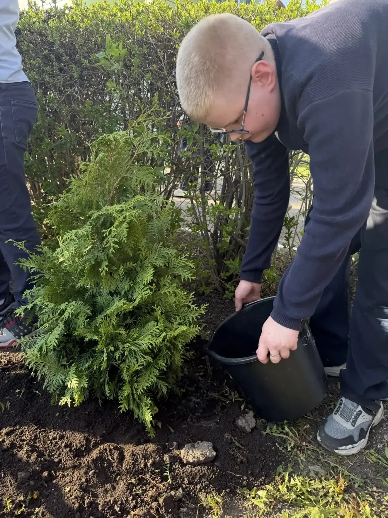 📍 В преддверии великого праздника — Дня Победы — в нашей гимназии появилась новая добрая традиция. У