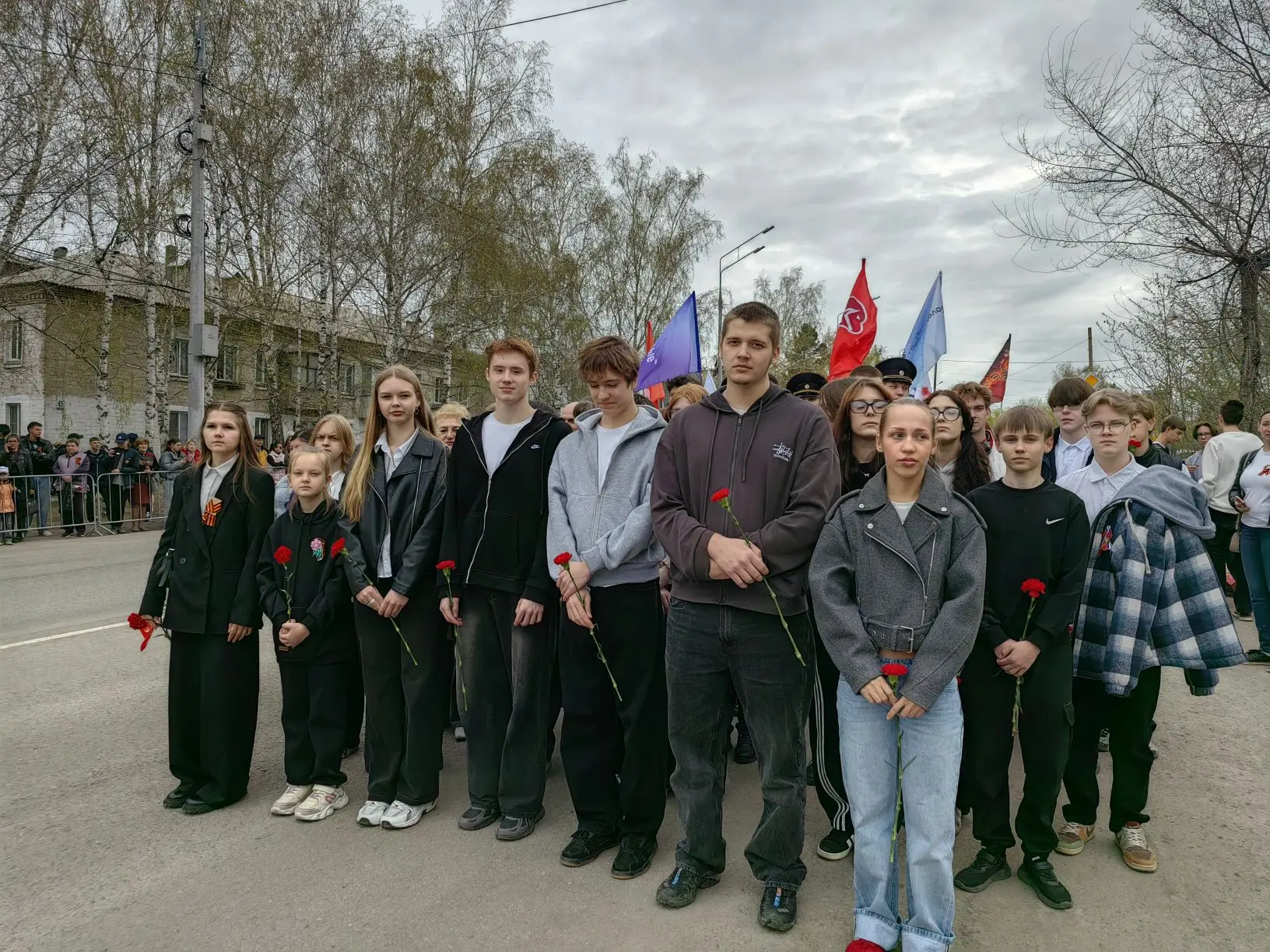 Сегодня учащиеся и педагоги нашей школы приняли участие в митинге у мемориала Скорбящей...