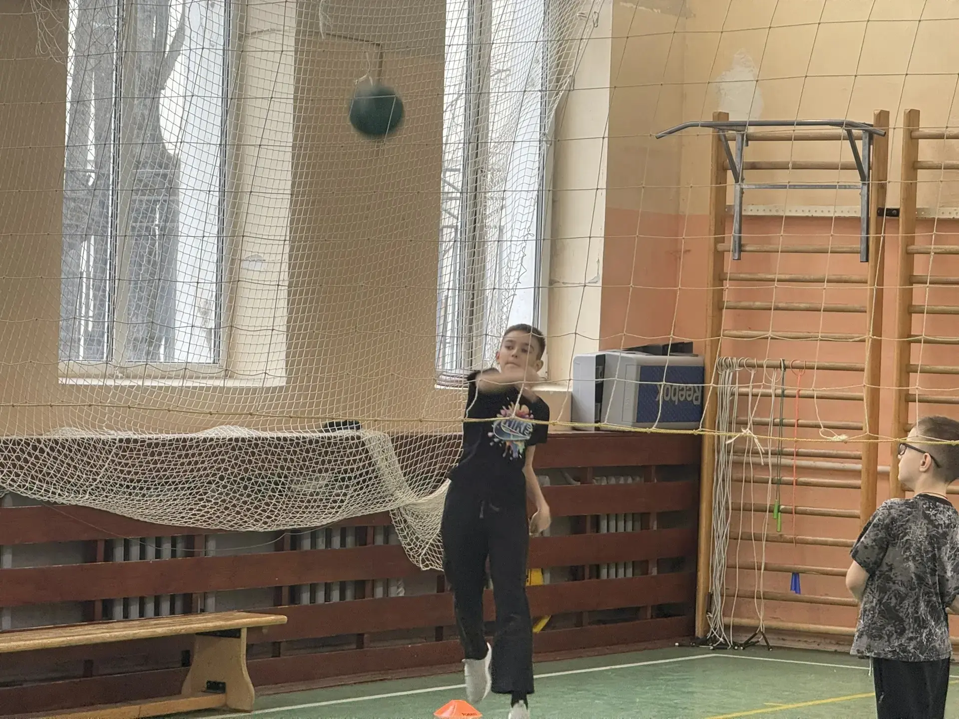 Вместе, выше, сильнее🌟  💪☀️ В нашей школе ребята из кружка «Вместе, выше, сильнее» проводят летние к
