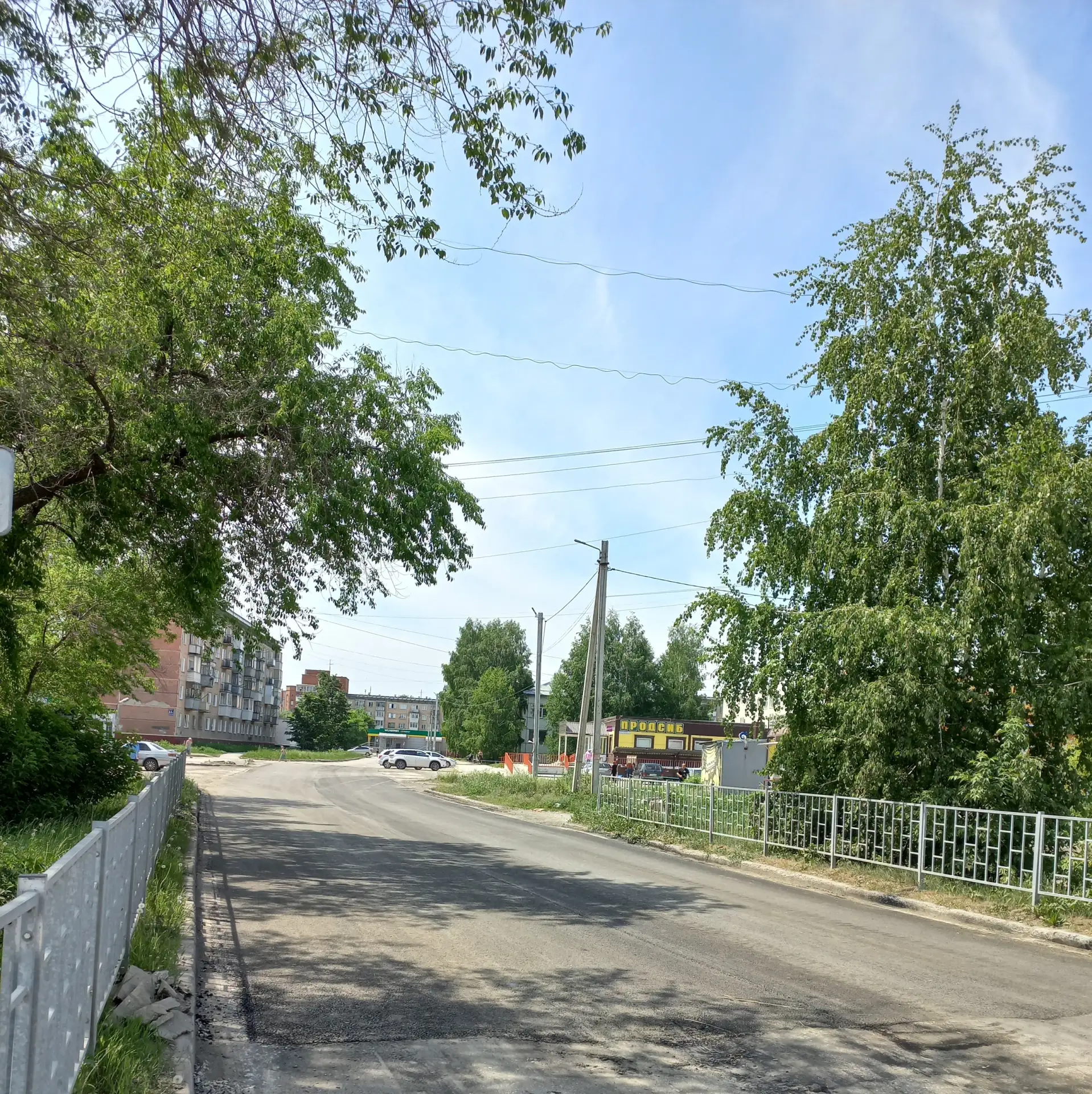 ✅ В микрорайоне Индустриальный завершён ремонт внутриквартального проезда

Завершены работы по ремон