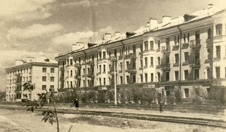Проспект Мира 1950_е годы. Красивая архитектура «сталинских построек»….  Твоя Комса