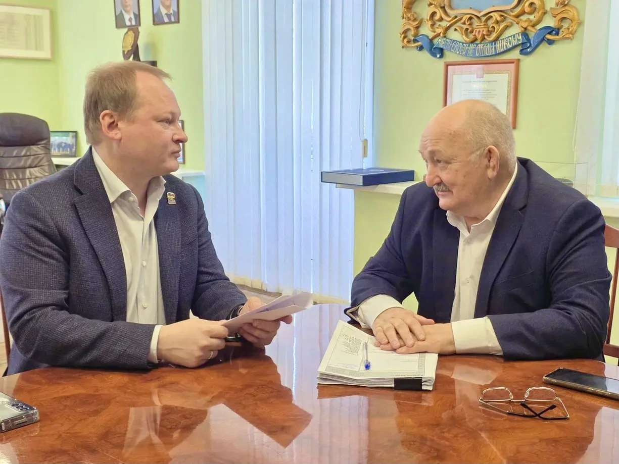 📝 С председателем Псковской городской Думы Александром Гончаренко провели рабочую встречу. Доложил 