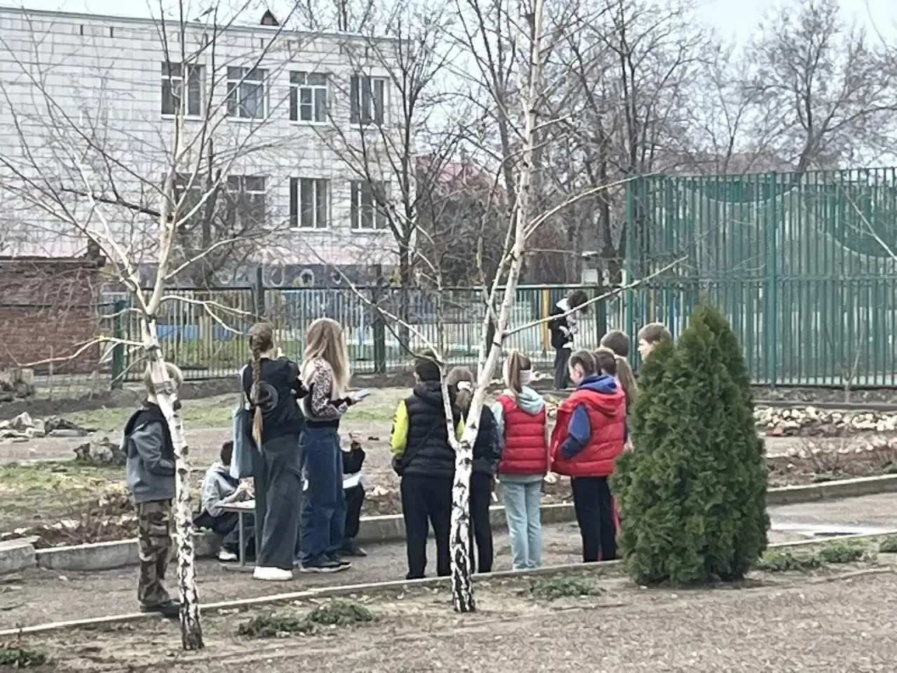 🪖 Сегодня, 1 апреля, в гимназии № 10 прошла военно‑патриотическая игра «Зарница 2.0» для учеников 1–