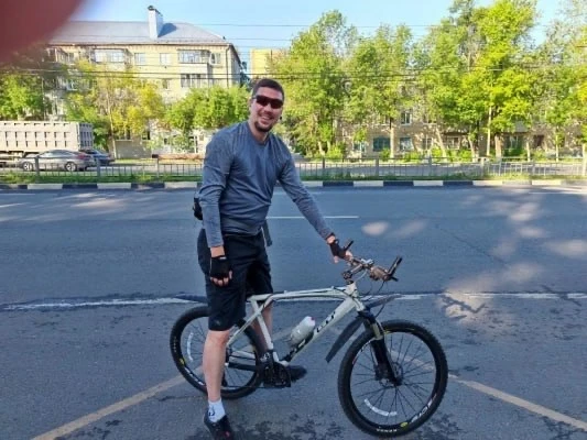 В свои 45 лет Сергей Беззубенков, главный врач Ульяновского областного центра специализированных вид
