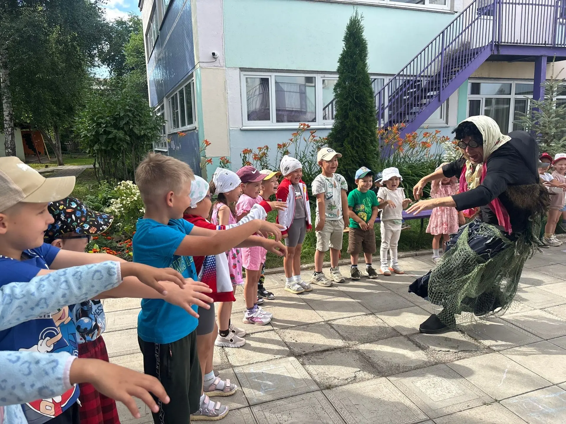 Сказочный день в нашем детском саду! ✨
Сегодня к нам в гости заглянул настоящий театр «Анастасия» с 