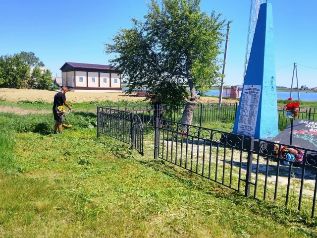 ✨ 03.06.2026 г. волонтер  школьного отряда «Добрые сердца», Швец Сергей со своим товари...