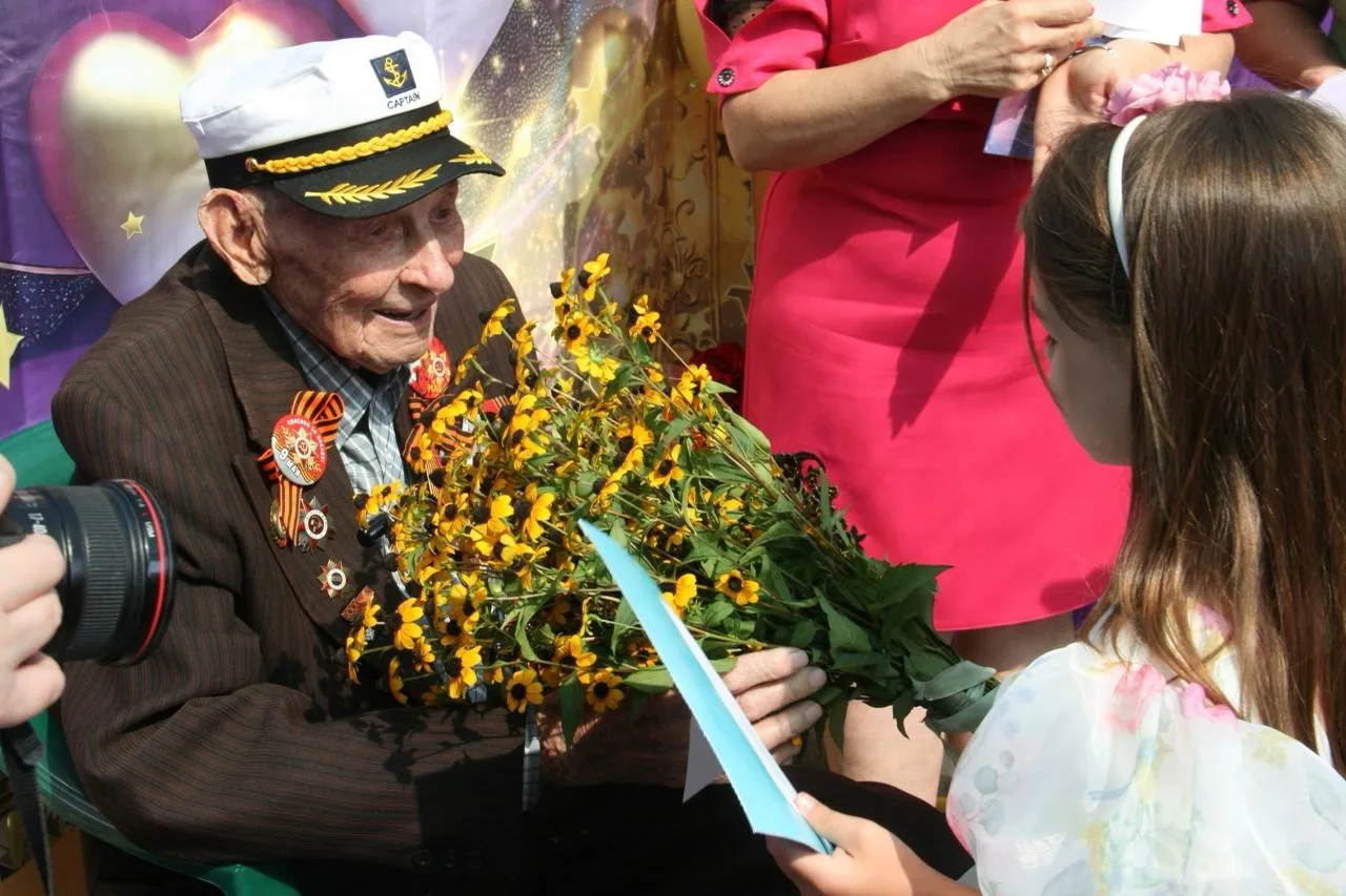 100 лет: ветеран войны из Ростовской области сегодня отмечает юбилей в кругу семьи