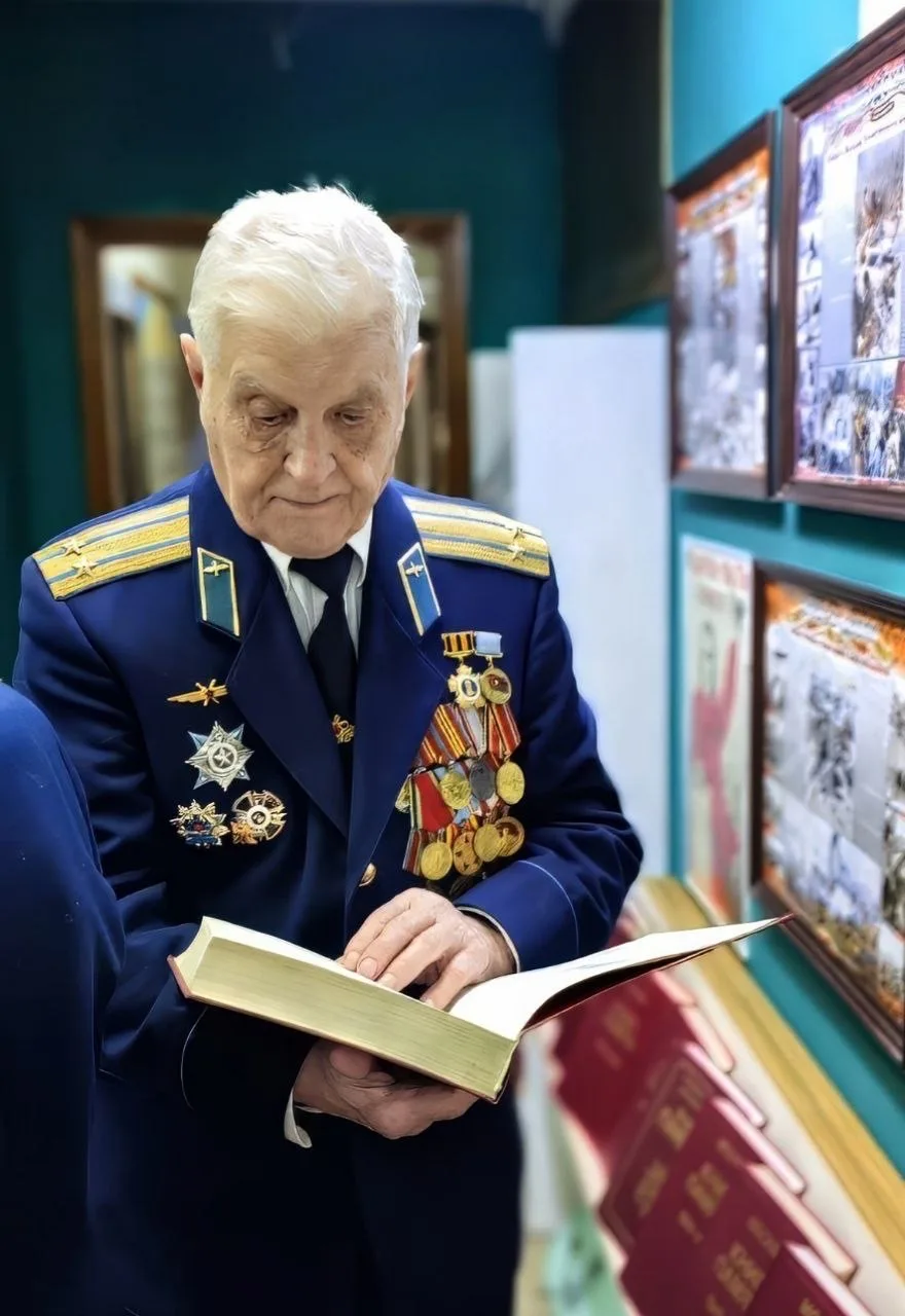 Группа ветеранов ВВС Московского военного округа посетила Кадетскую школу и музей «Сыны Отечества» -