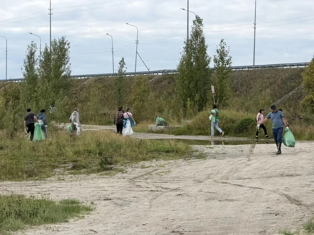 Чистый берег: сургутяне выходят на уборку побережья
