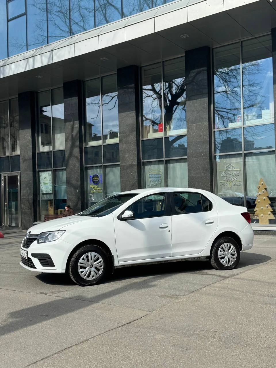 😍Скидка 20.000₽  Renault Logan  ▪️ Год выпуска — 2021 ▪️ 1.6 | автомат | 102 лс ▪️ 110 тысяч на одом