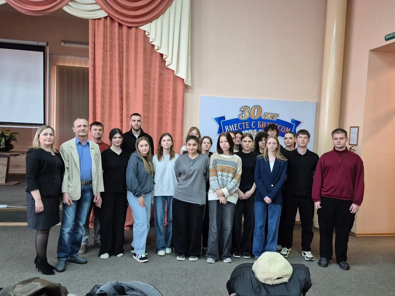 🎬 В Ейской торгово-промышленной палате обсудили новые фильмы киноальманаха «Ейские хроники». В мероп